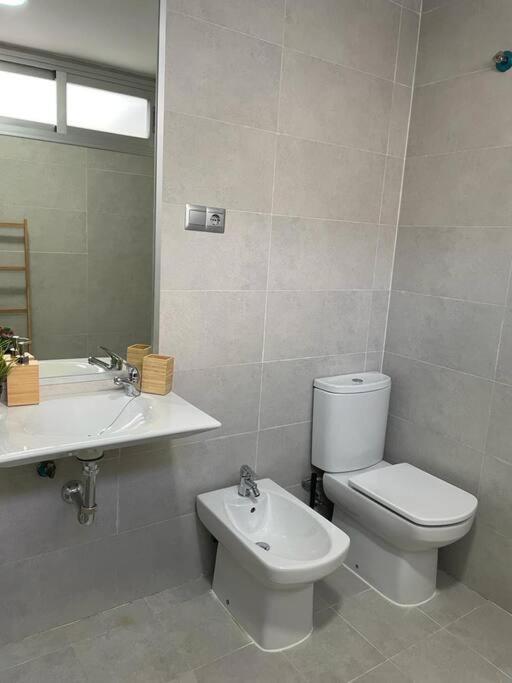 Bonito Apartamento Cerca Del Centro - Trinidad Málaga Dış mekan fotoğraf